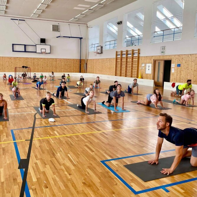 221733862_780889935936528_3164505081150961108_n